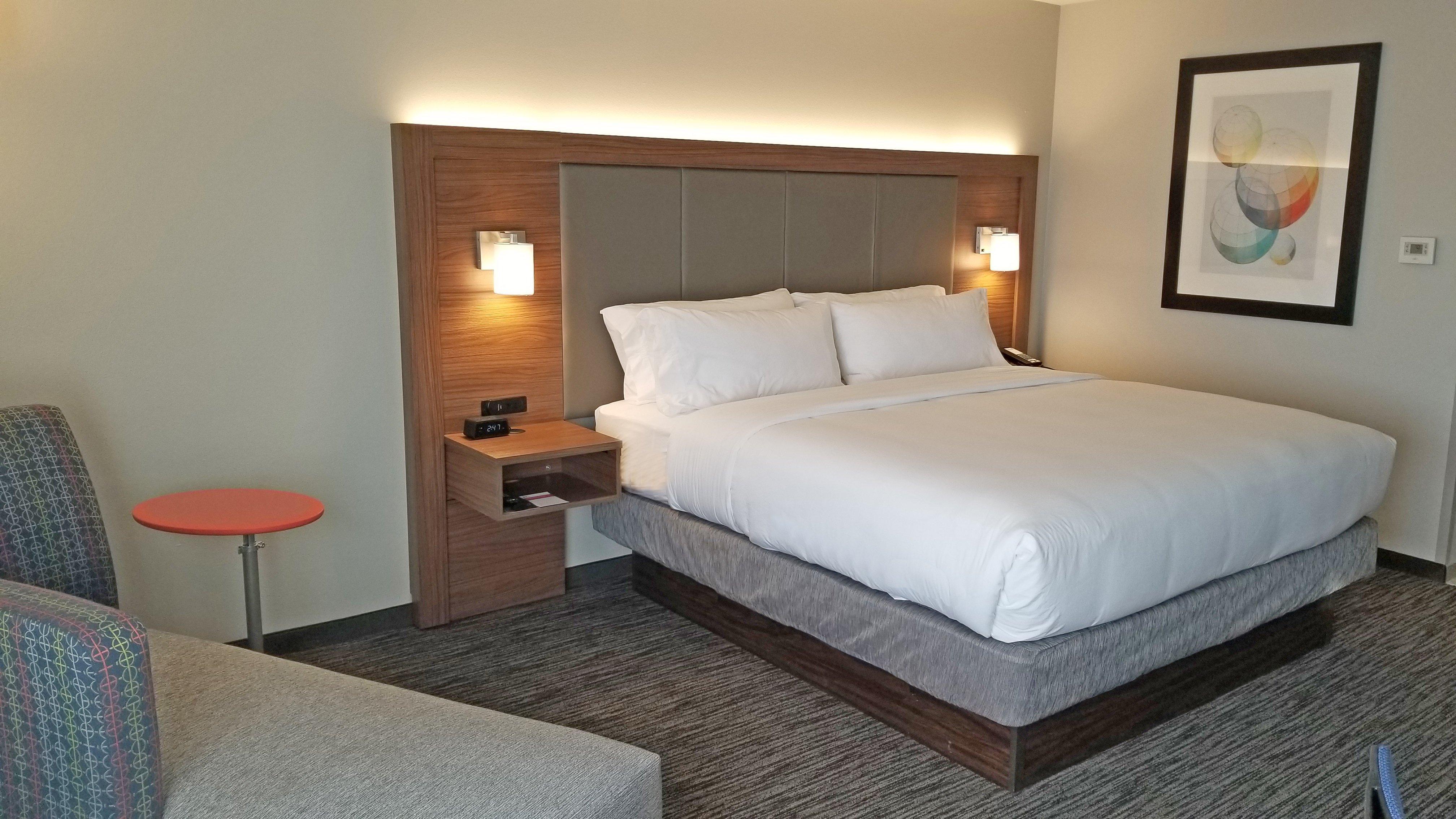 Holiday Inn Express Hotel & Suites Columbus By Ihg Exteriör bild