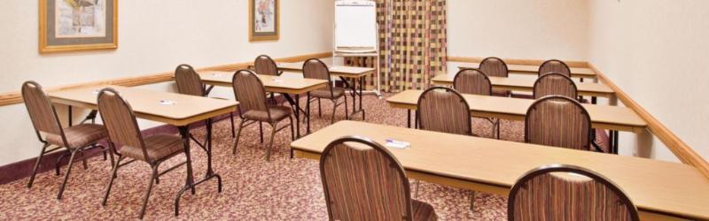 Holiday Inn Express Hotel & Suites Columbus By Ihg Exteriör bild