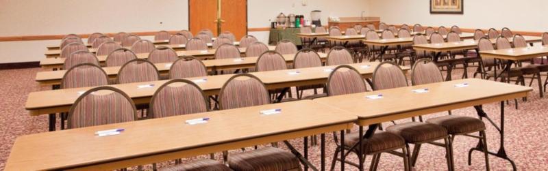 Holiday Inn Express Hotel & Suites Columbus By Ihg Exteriör bild