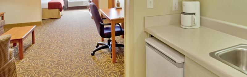 Holiday Inn Express Hotel & Suites Columbus By Ihg Exteriör bild