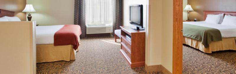 Holiday Inn Express Hotel & Suites Columbus By Ihg Exteriör bild